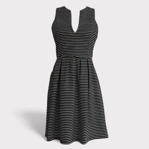 Francesca’s Collections Black & White Striped Fit & Flare Skater Dress, Large
